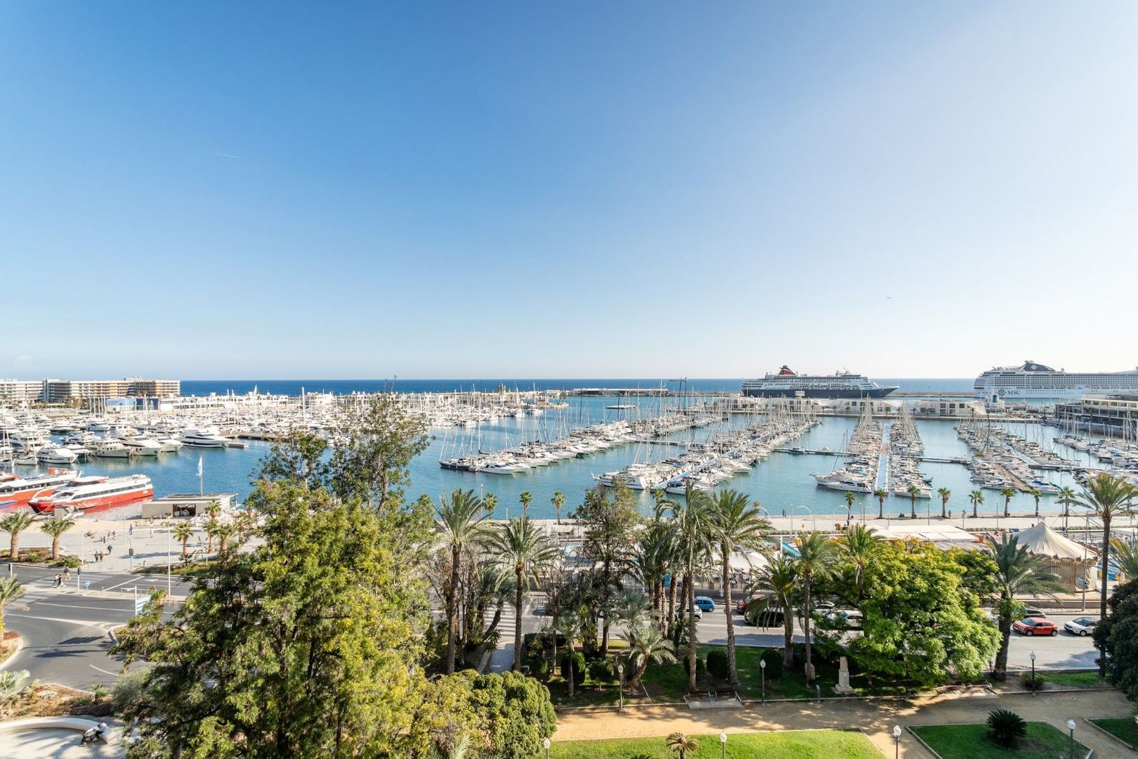 Luxury Apartment for Sale in Alicante, Alicante foto-19