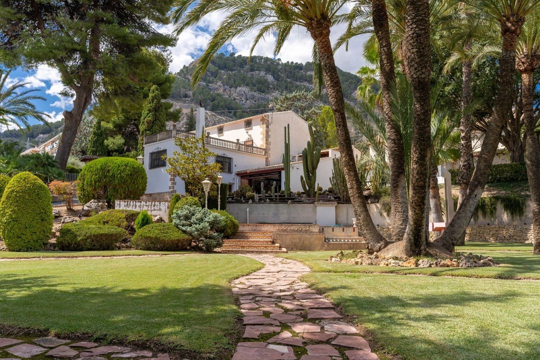 Spectacular Luxury Estate with Panoramic Views in Alcoy, Alcoy foto-3