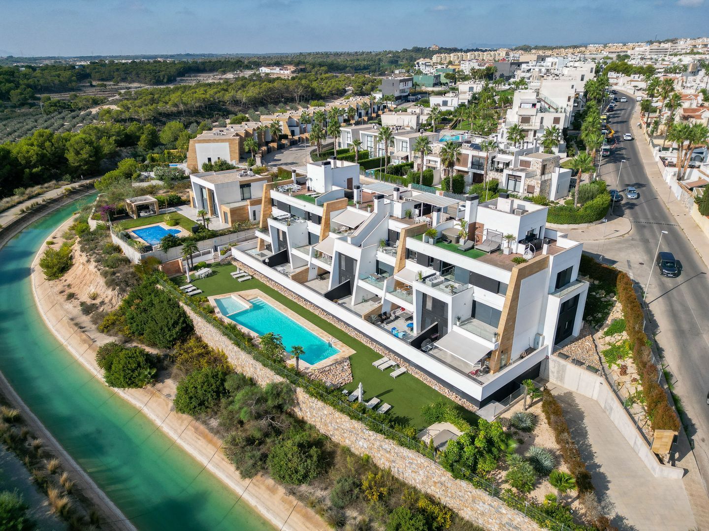 Luxurious Penthouse with Spectacular Rooftop Terrace in Los Dolses, La Zenia foto-0