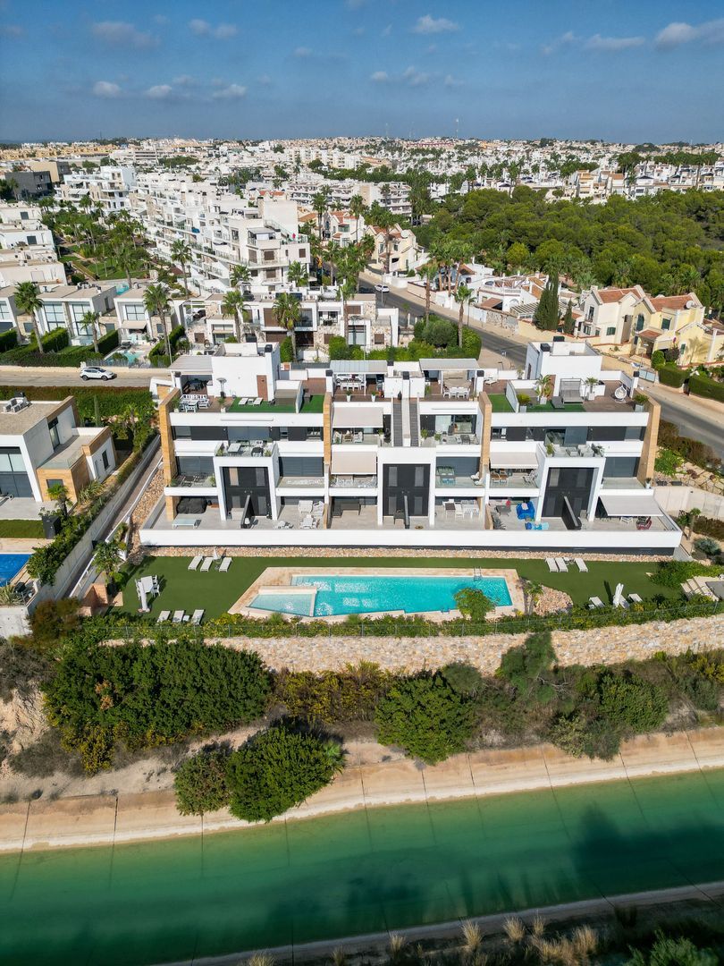 Luxurious Penthouse with Spectacular Rooftop Terrace in Los Dolses, La Zenia foto-2
