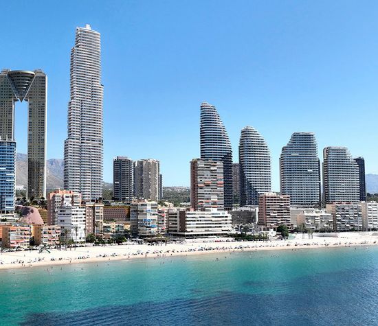 TM Tower Benidorm: Live in the Tallest Residential Building in Europe, Benidorm