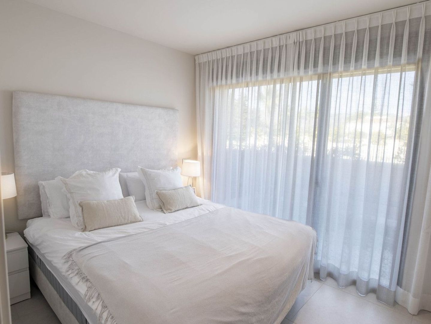 Apartment with large terras and private garden, Estepona foto-17