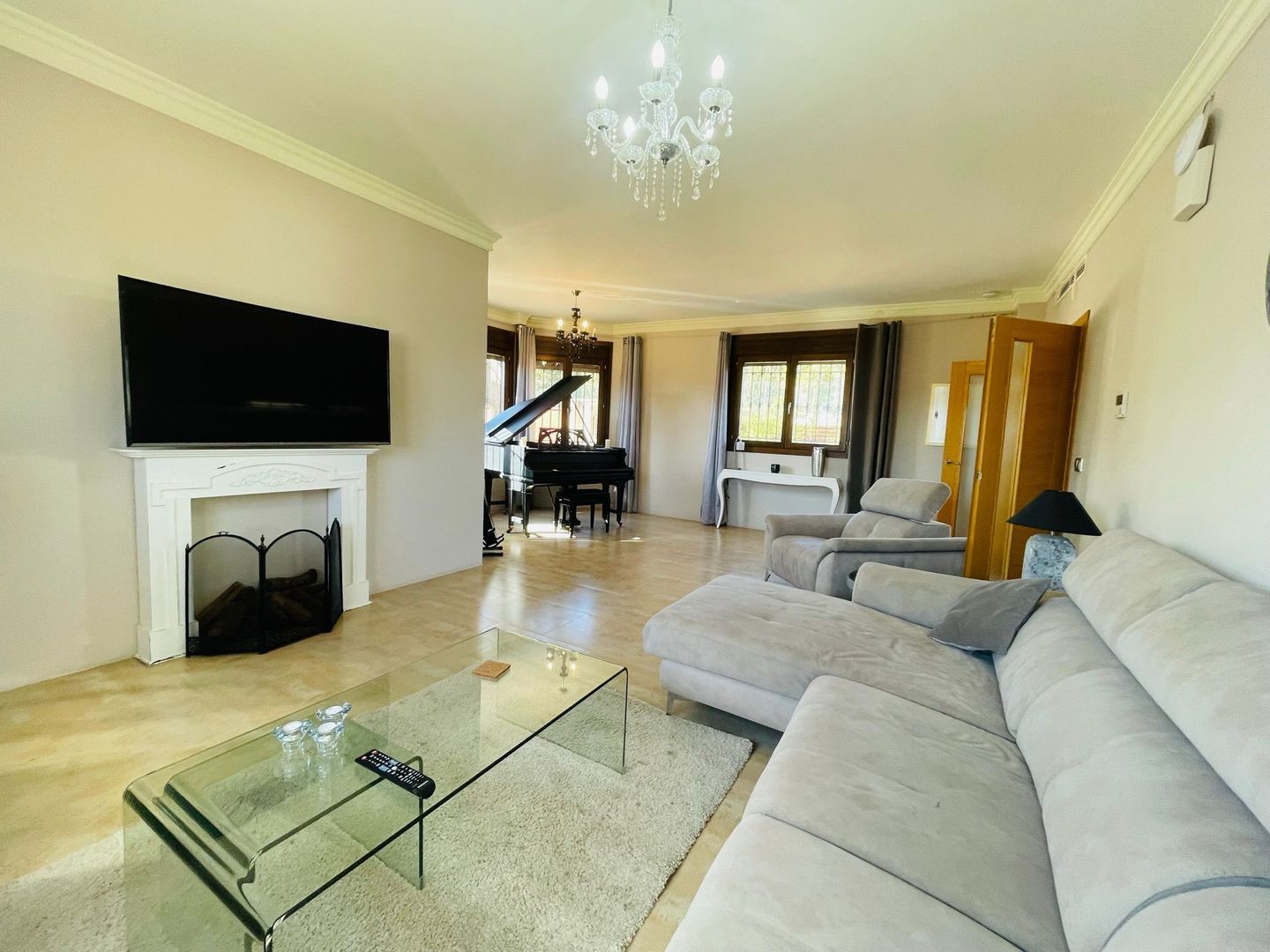 Elegant family villa with pool and sun terrace, Alfaz del Pi foto-8