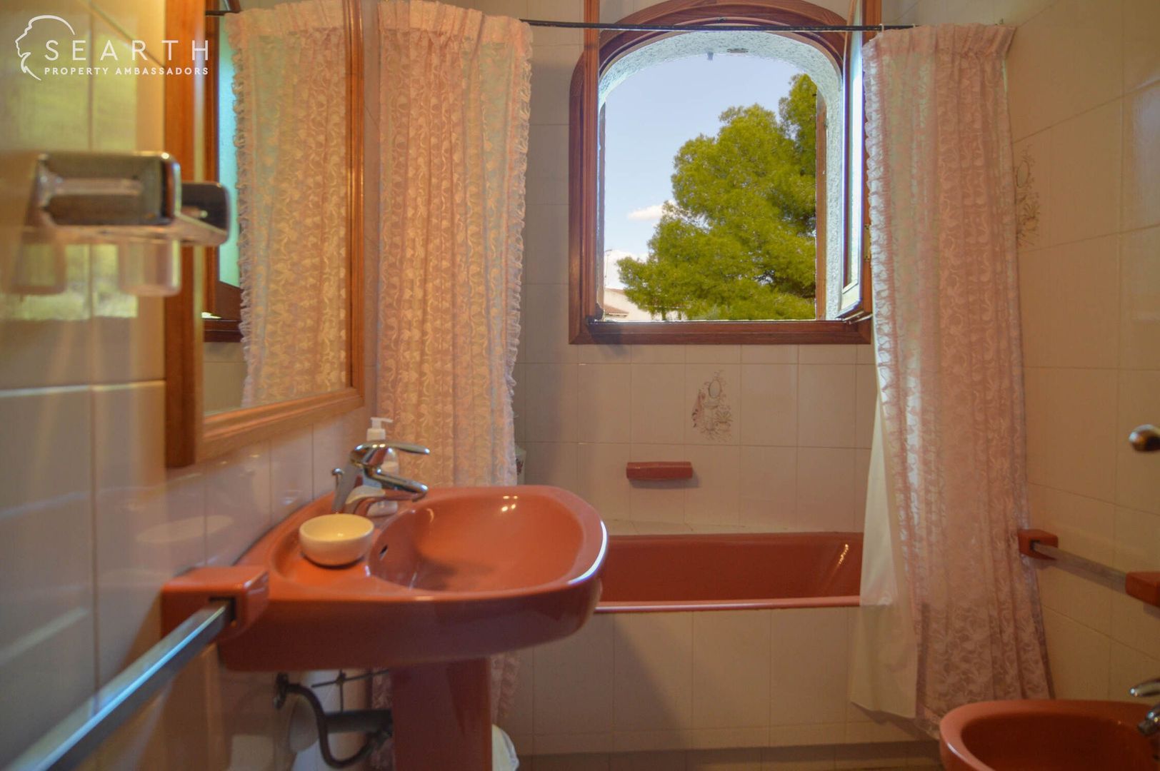 Beautiful villa, 190m from the beach, Barcelona South foto-33