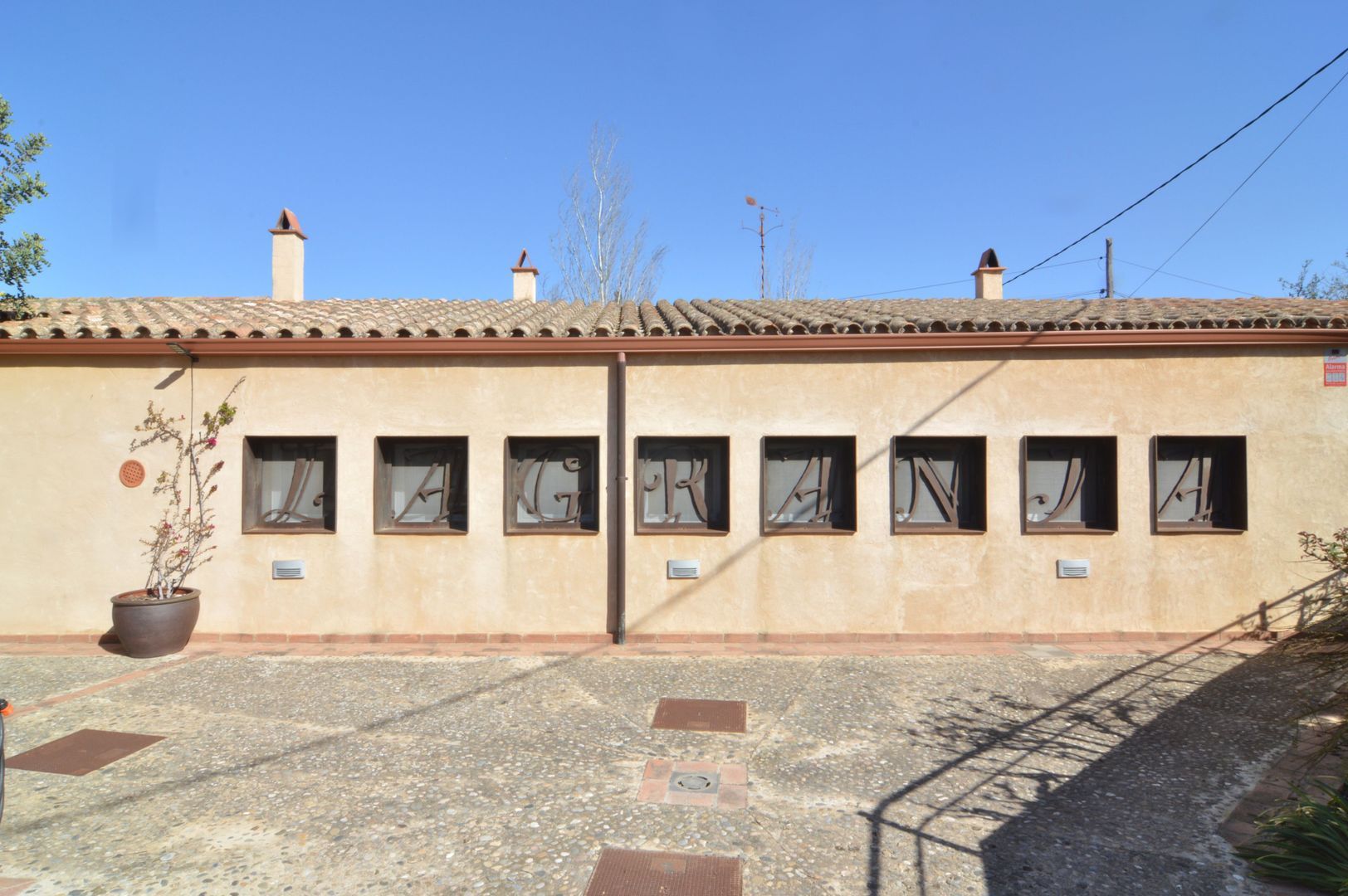 Characterful renovated Catalan masia, Barcelona (the winelands) foto-11