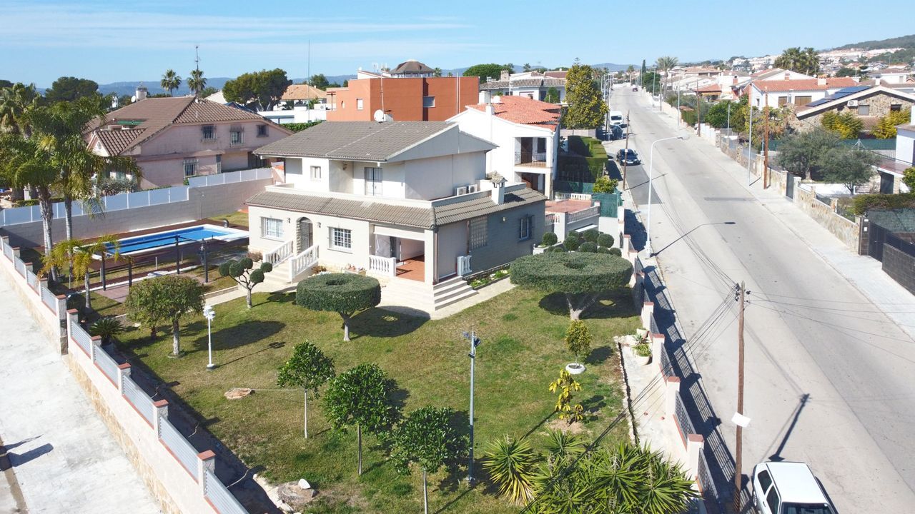 Just a few steps from the sandy beaches of Calafell, Barcelona South foto-2