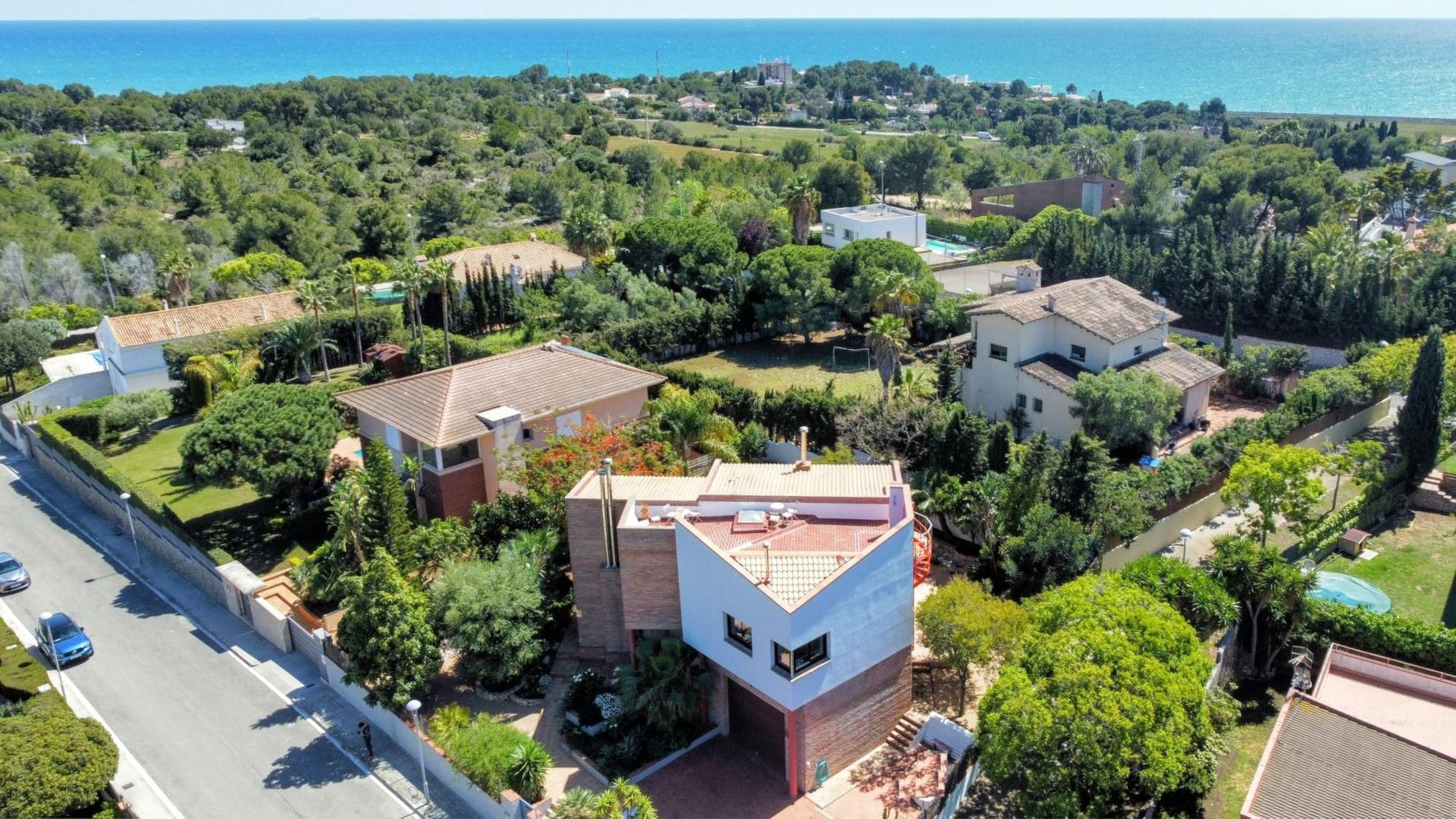 Captivating elegance, Vilanova i la Geltru (Barcelona South) foto-0