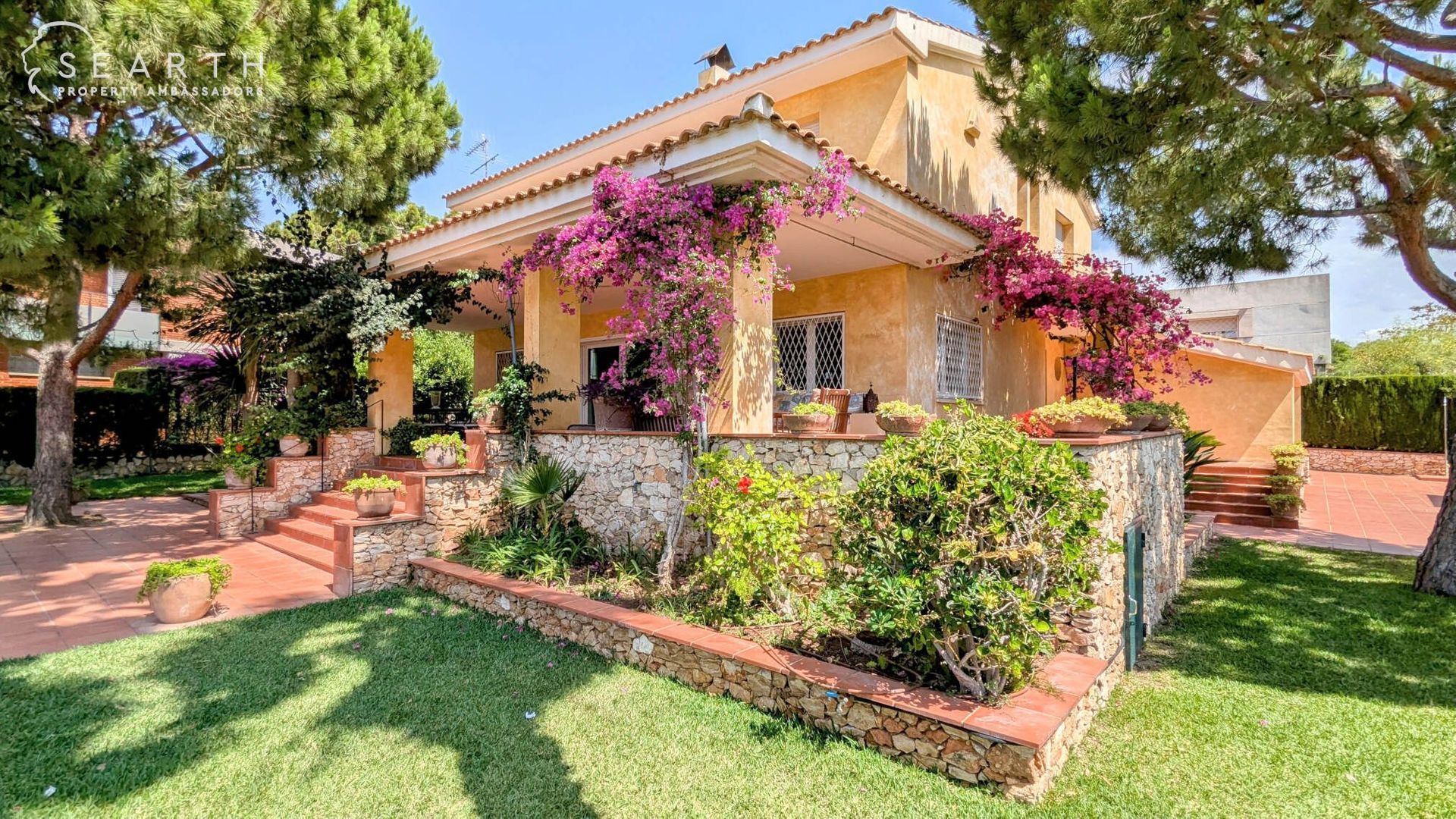 Beautiful villa by the beach, Calafell foto-0