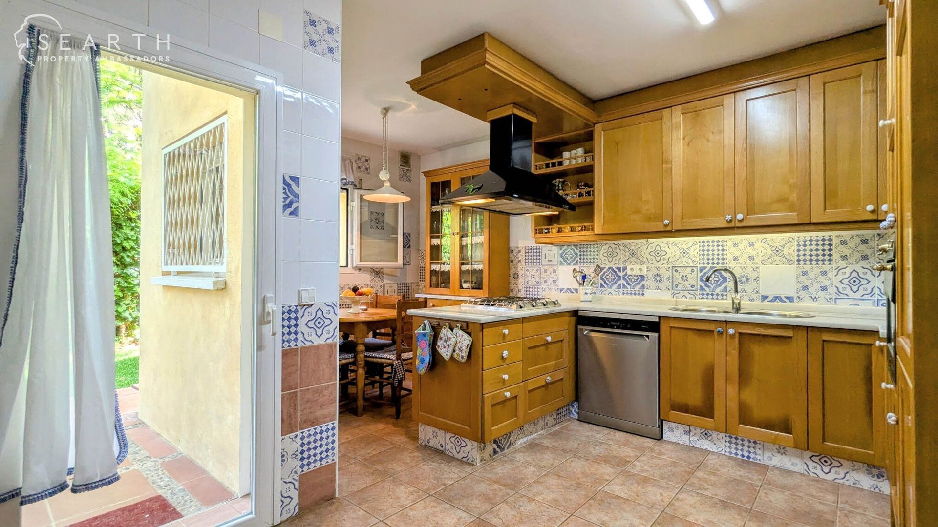 Beautiful villa by the beach, Calafell foto-17