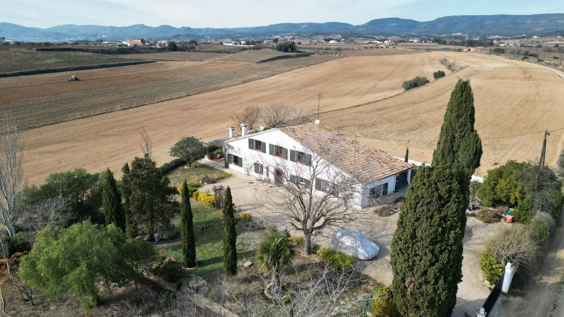 Surrounded by nature, Vilobí del Penedès (the winelands) foto-38