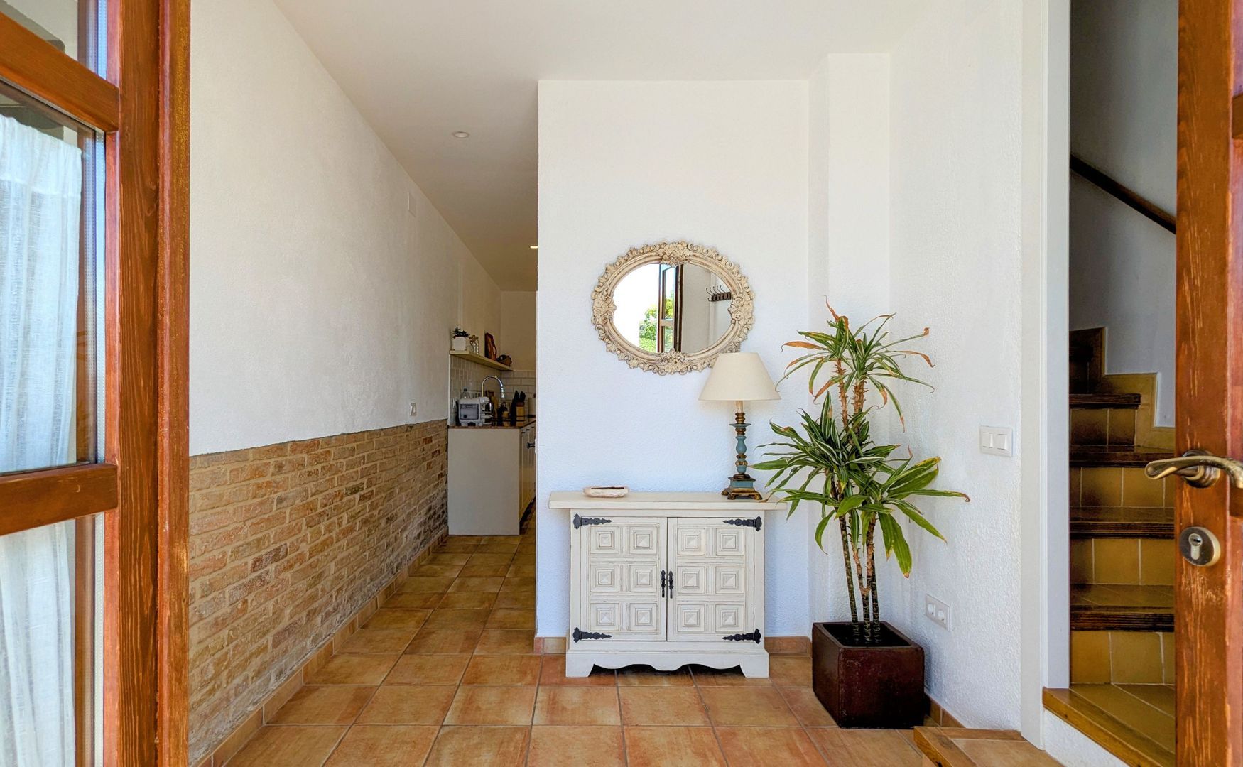 Fully tourist licensed, Barcelona (the winelands) foto-8