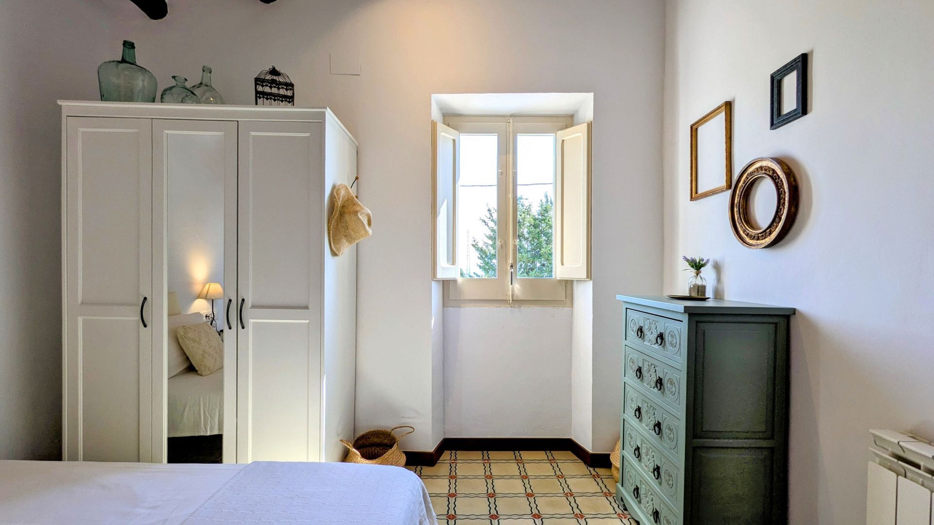 Fully tourist licensed, Barcelona (the winelands) foto-27