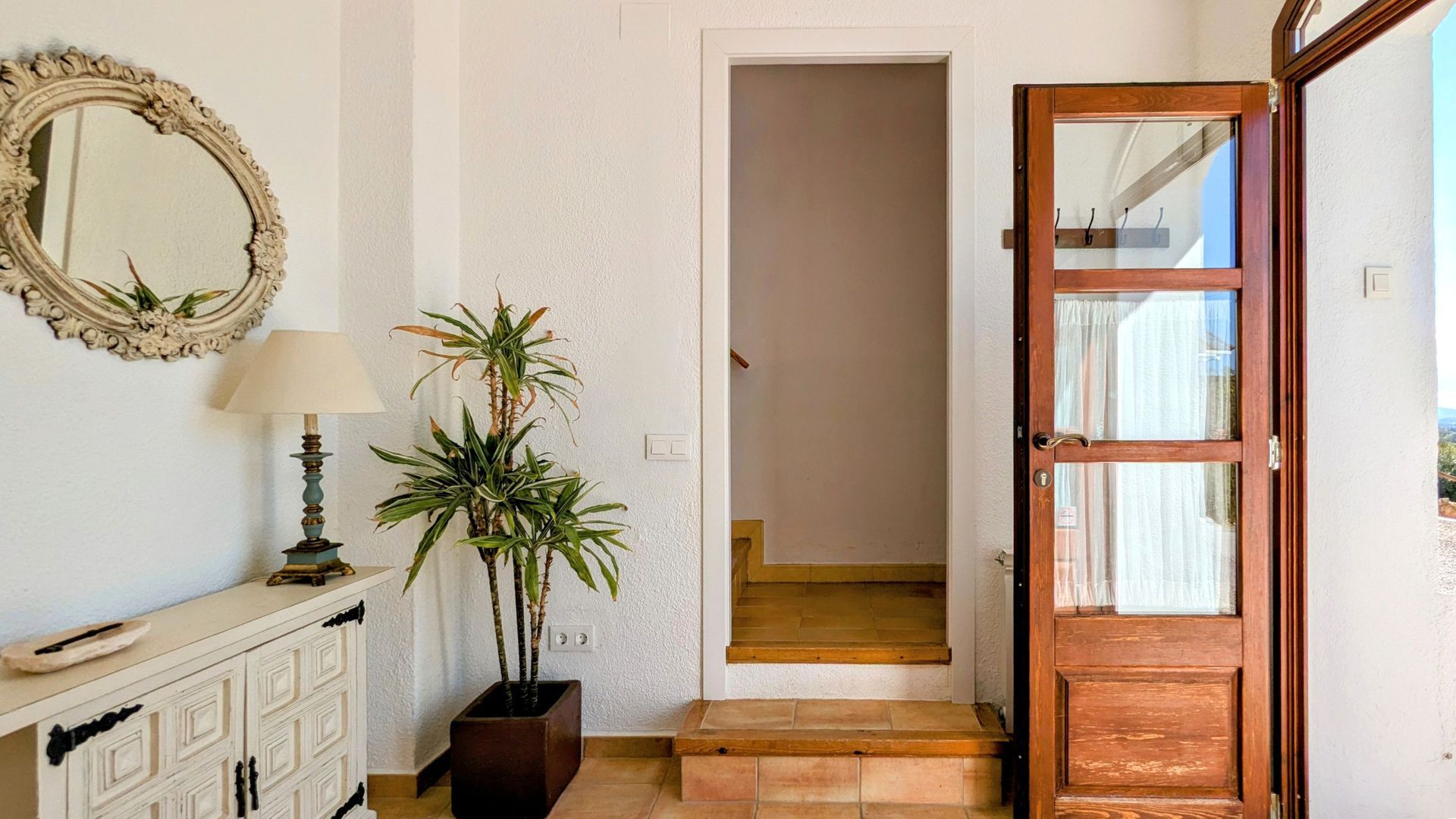 Fully tourist licensed, Barcelona (the winelands) foto-9