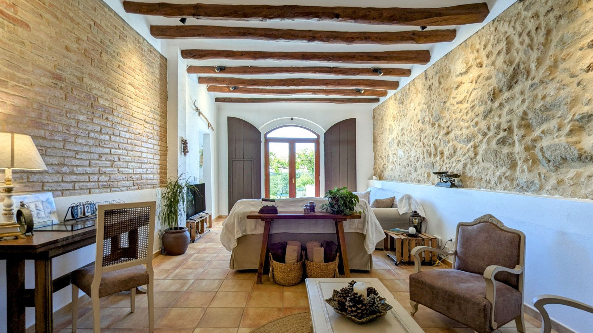 Fully tourist licensed, Barcelona (the winelands) foto-17