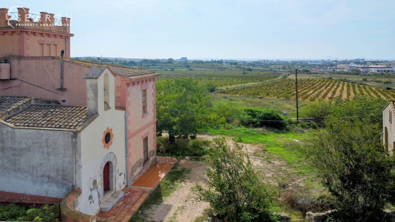 Masia and chapel, Sitges foto-2