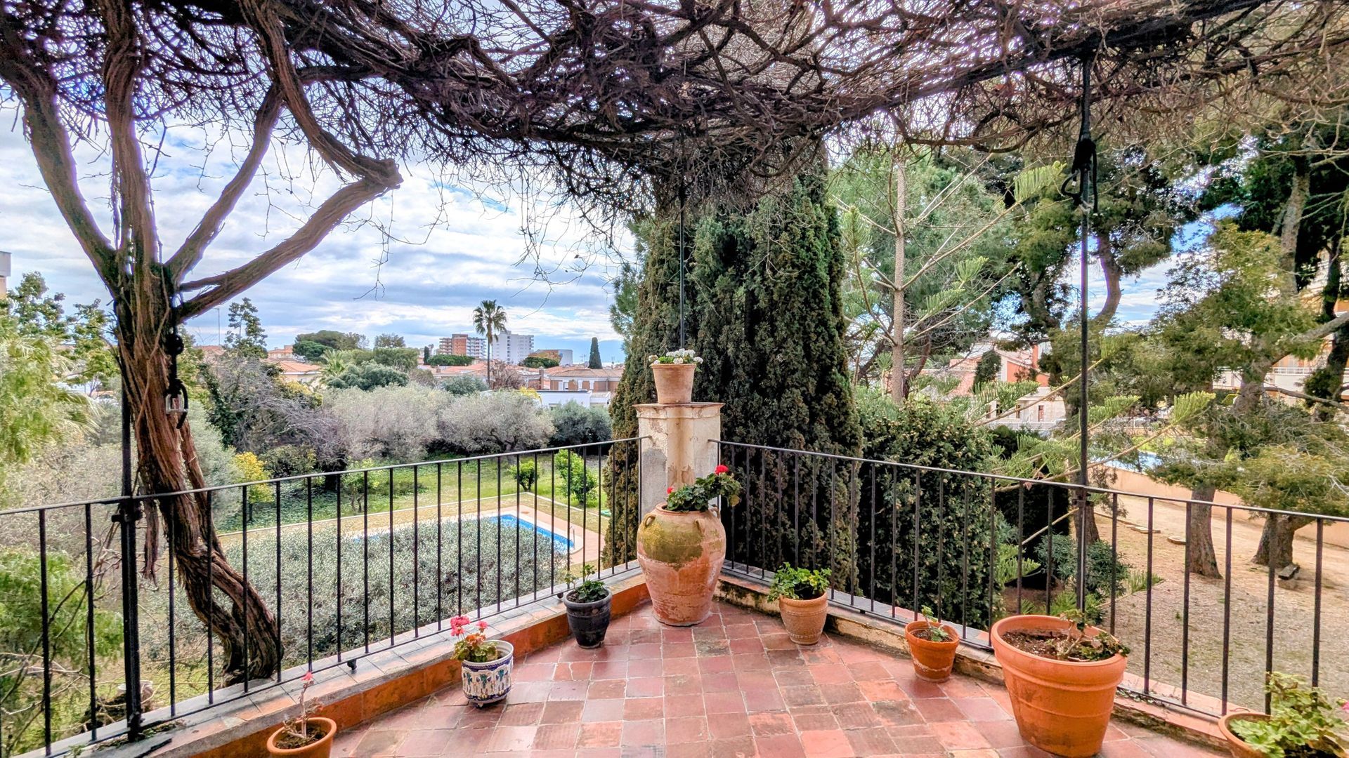 A step from the beach, Coma-Ruga foto-2