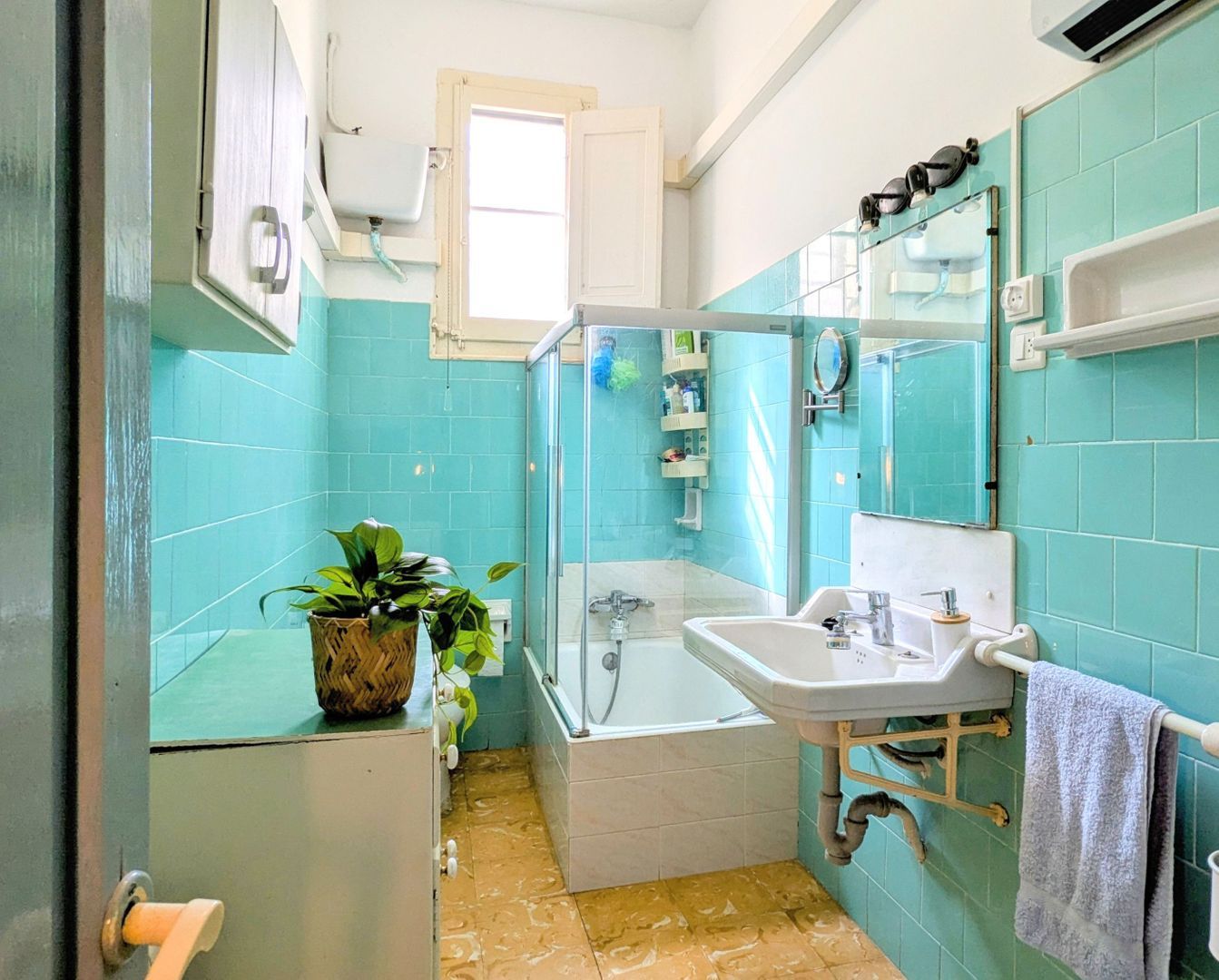 A step from the beach, Coma-Ruga foto-39