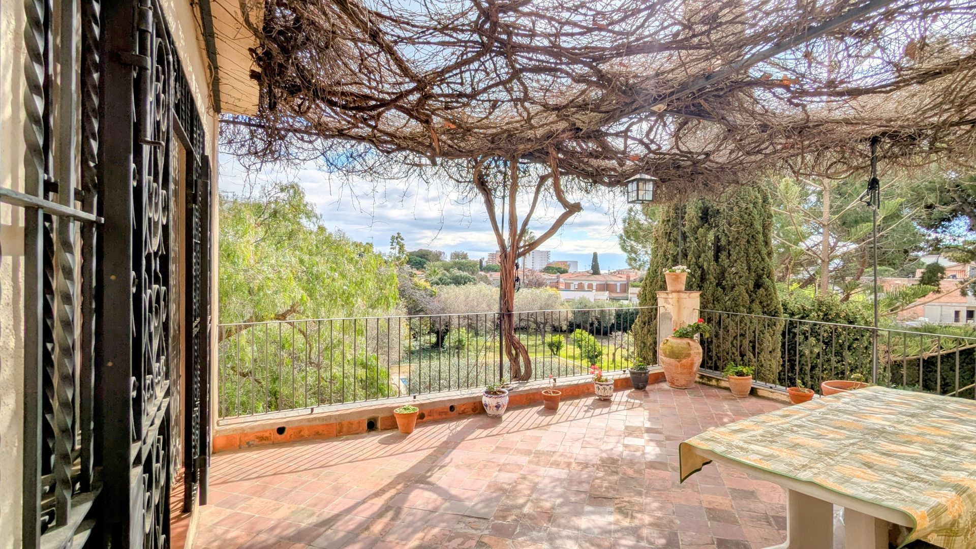 A step from the beach, Coma-Ruga foto-16