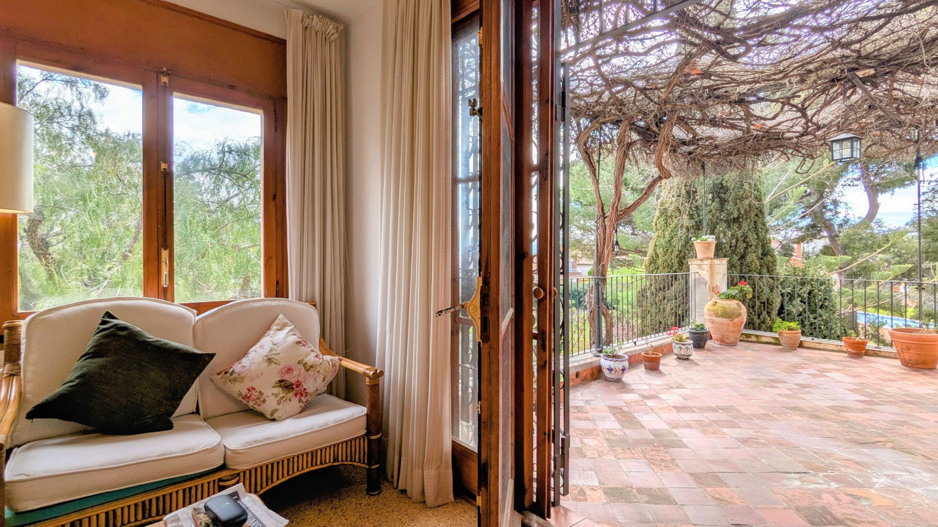 A step from the beach, Coma-Ruga foto-14