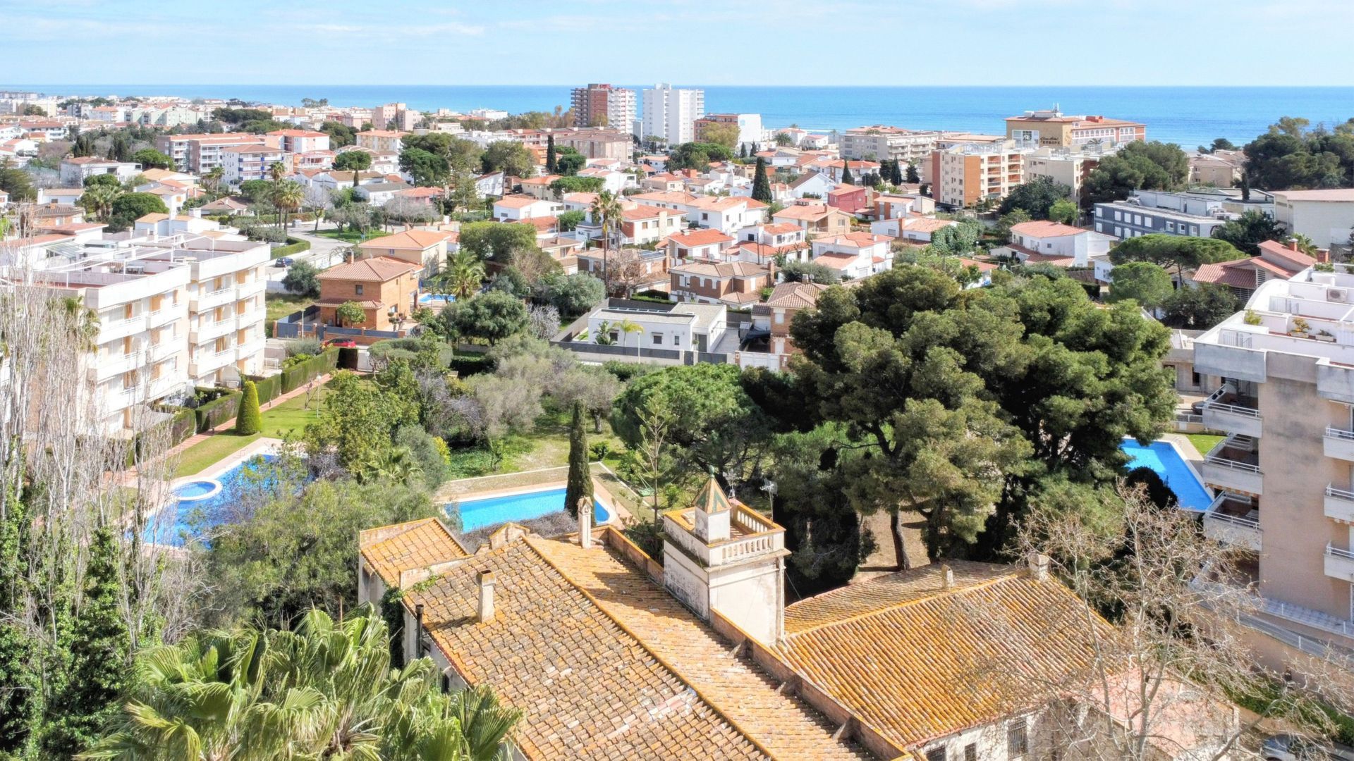 A step from the beach, Coma-Ruga foto-1