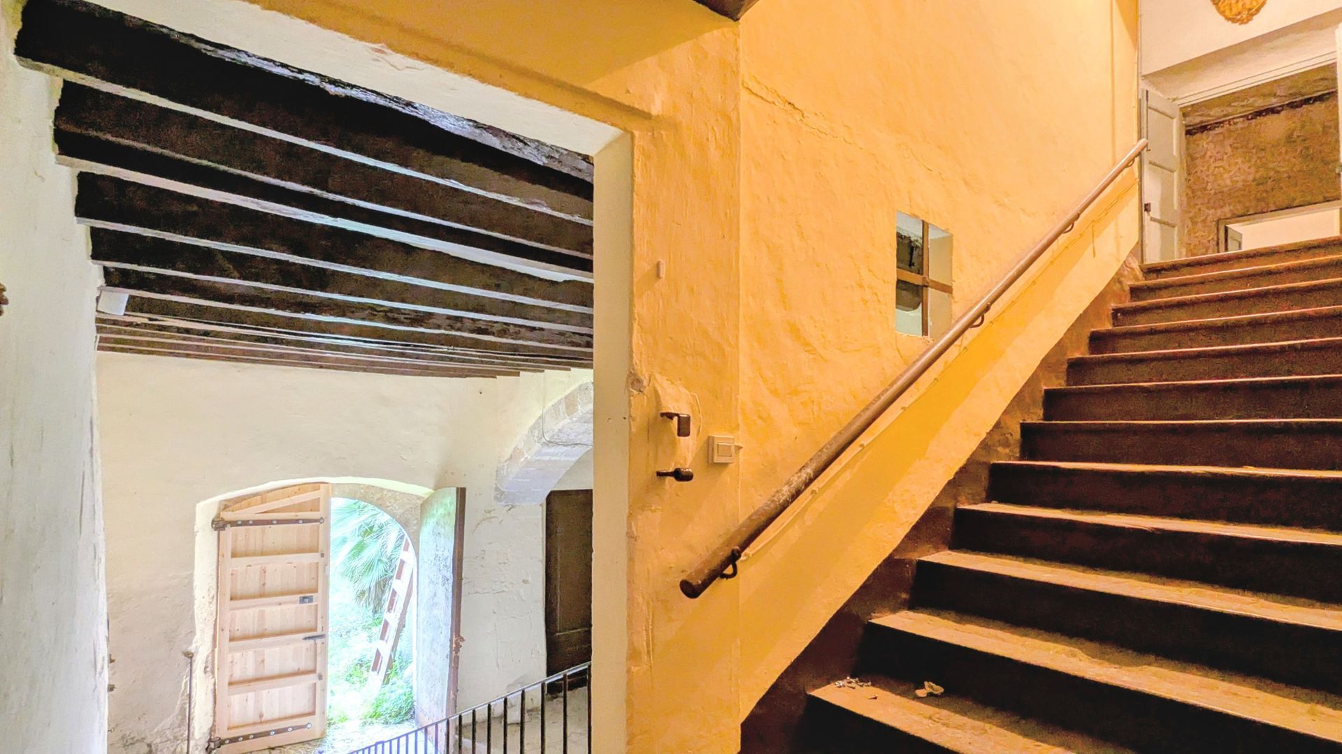 Baroness Castle, Catalan wine lands foto-12