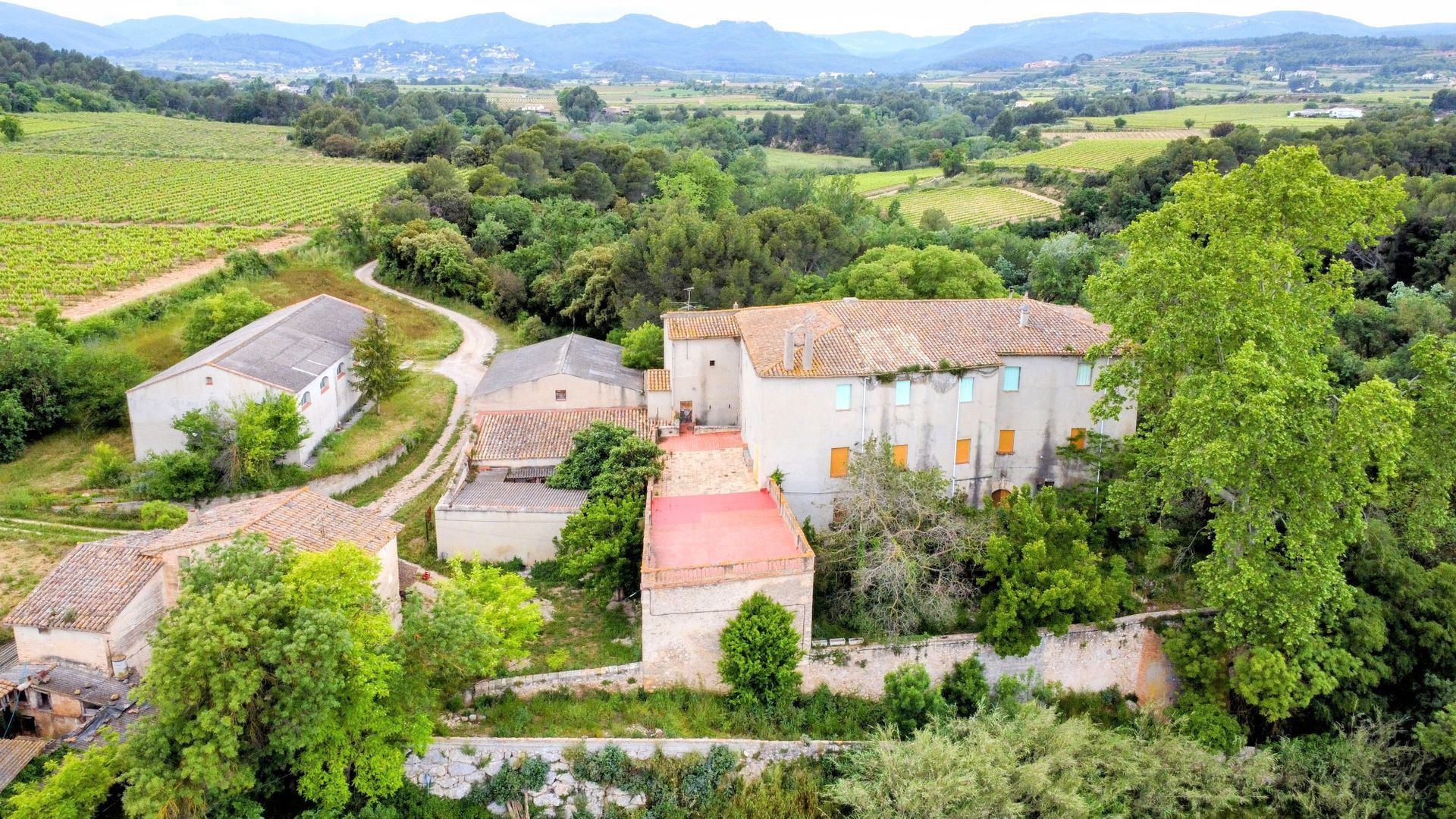 Baroness Castle, Catalan wine lands foto-3