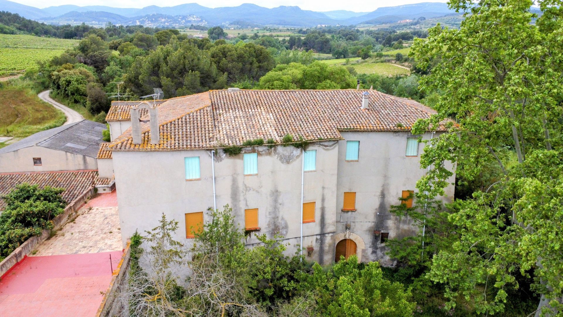 Baroness Castle, Catalan wine lands foto-45